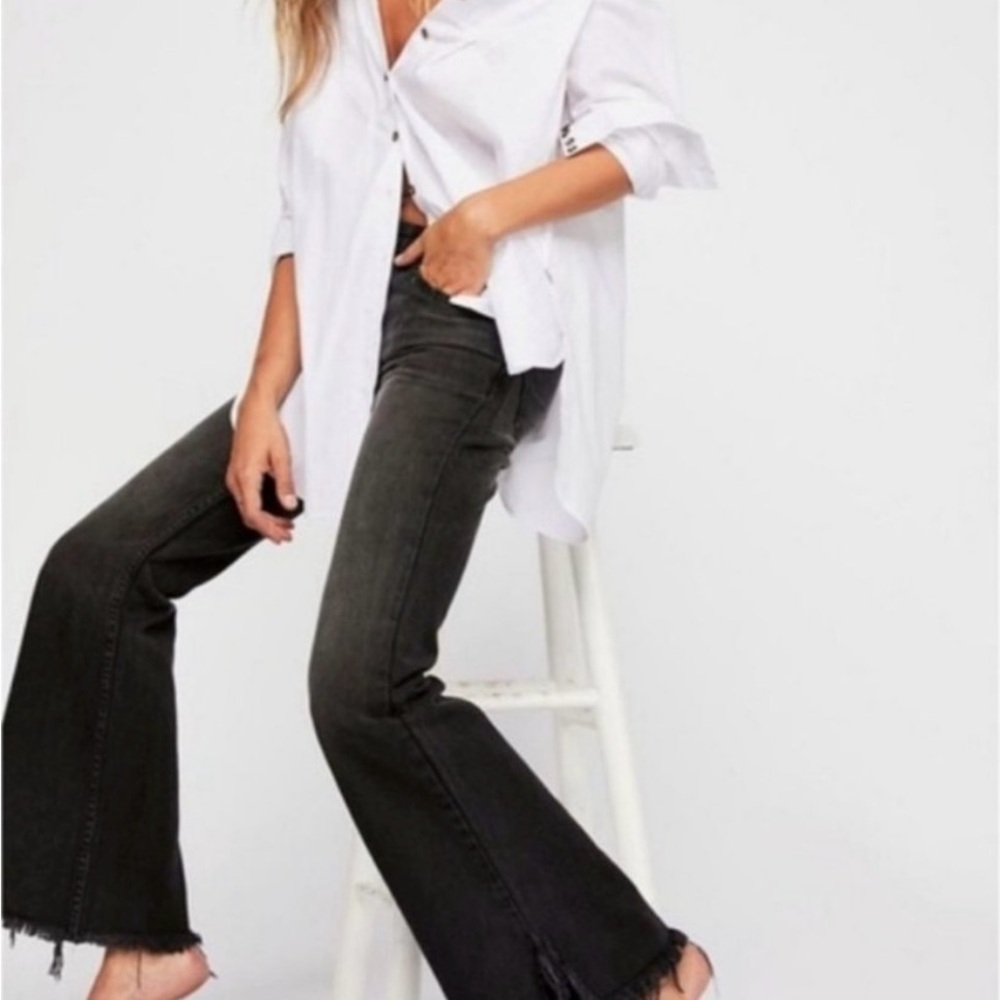 Free People We The Free Vintage Flare Jeans Black Size 28 Mid Rise Raw Hem